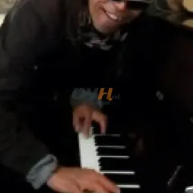 radza mohamet I am a pianist, guitarist, vocalist, composer, AranŻer