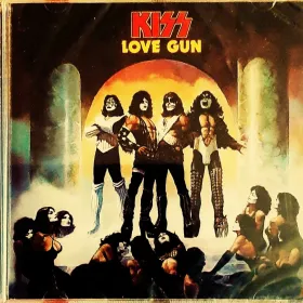 Sprzedam Rewelacyjny Album CD Zespołu KISS Love Gun CD Nowa