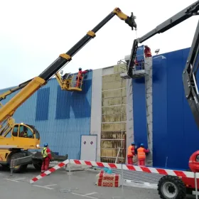 Ładowarka teleskopowa Manitou wynajem, serwis, sprzedaż 