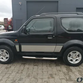 Samochód Suzuki Jimny 2009